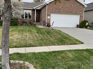 3225 S 83rd St, Lincoln, NE 68506