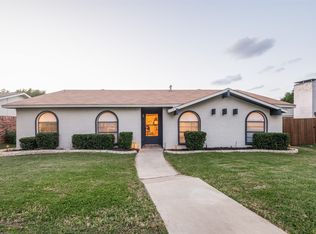3129 Windsor Rd, Carrollton, TX 75007