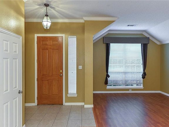 2nd image of 4625 Marguerite Ln