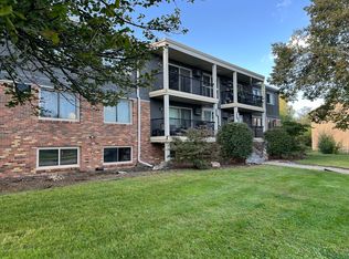 4350 Parklawn Ave APT 101, Edina, MN 55435