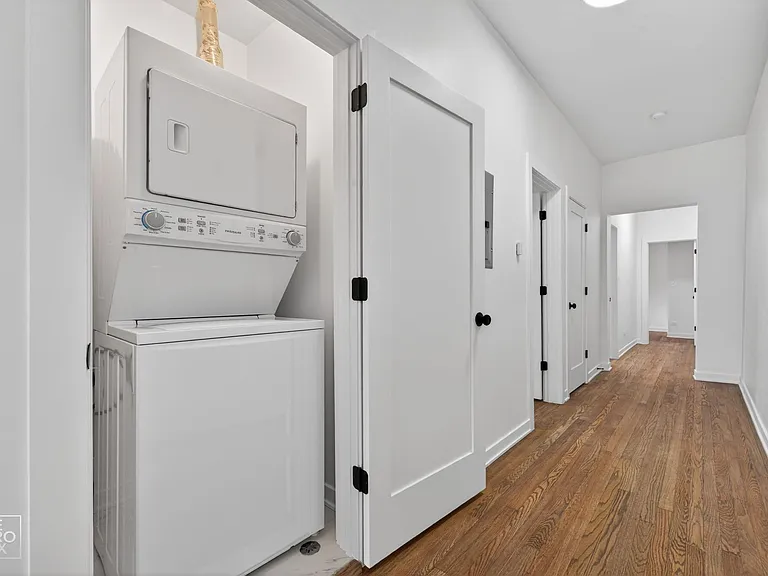 GS Arthur Flats — Photo 5