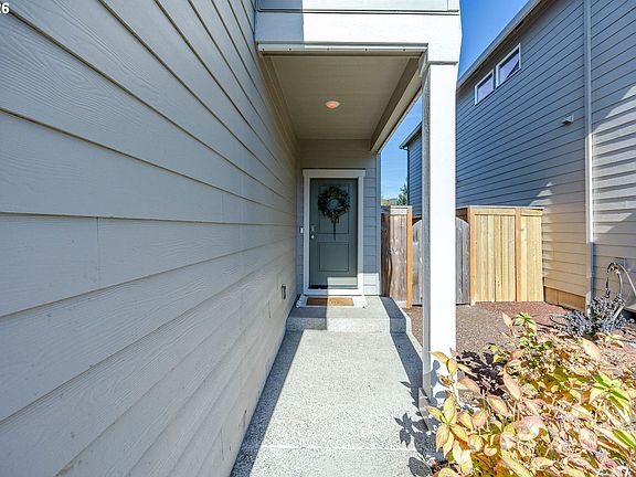 5th image of 2908 W St