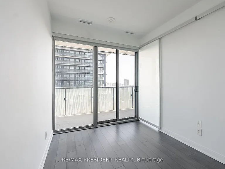 50 Charles St E #2715 — Photo 36