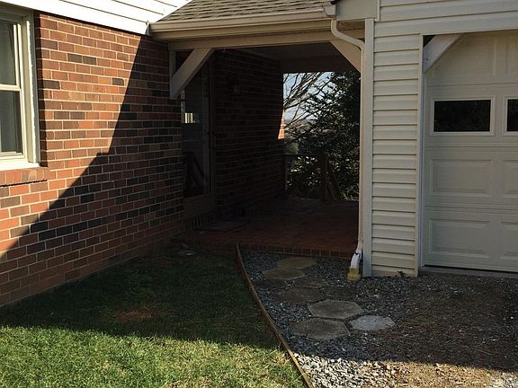 4th image of 1250 Larue Dr