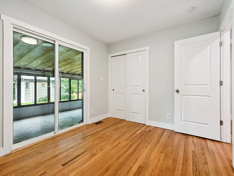 1631 S Allison St — Photo 16