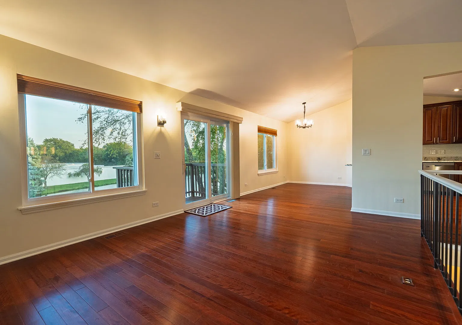 4 bed, 1814 sqft, $3,600 — Photo 2