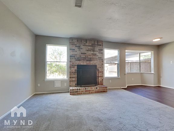 5th image of 15218 Woodhorn Dr