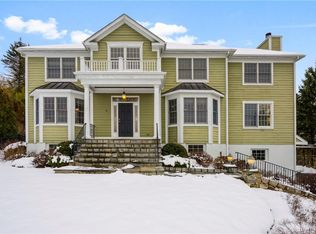 8 Roosa Ln, Ossining, NY 10562