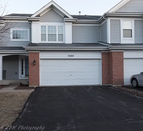 2264 Foxmoor Ln Photo 1