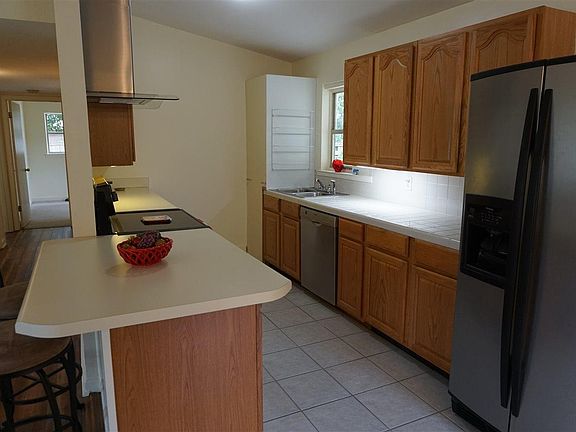 3rd image of 6510 Schwab Dr