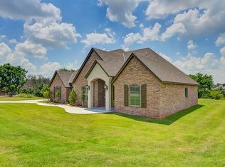 4604 Timber Ridge Rd, Tuttle, OK 73089