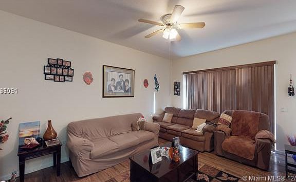 5th image of 4030 NE 14th Dr
