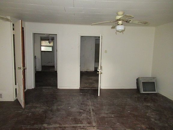 Additional Living Room