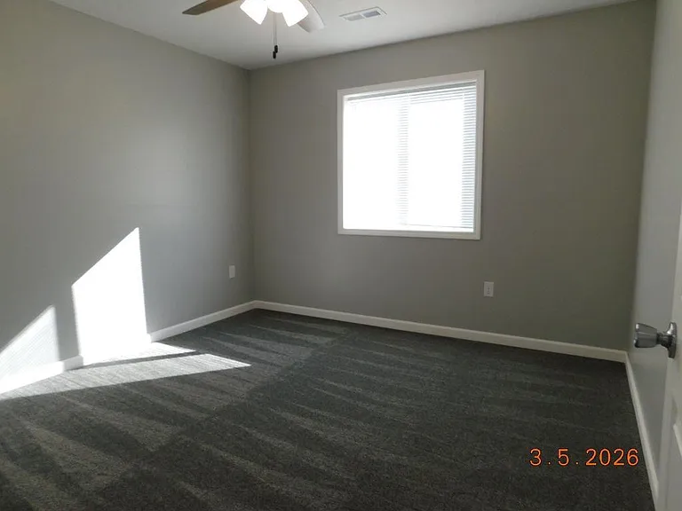 2401 W 18th & 3 #1-2 — Photo 17