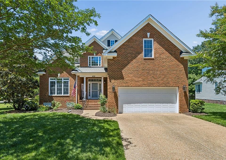 1st image of 402 Pasture Ln