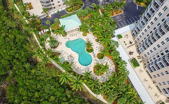 4th image of 4182 Bay Beach Ln #7111