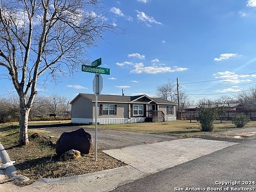 1st image of 310 NE Montemorellos