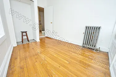 Rented by Genik Group Corp