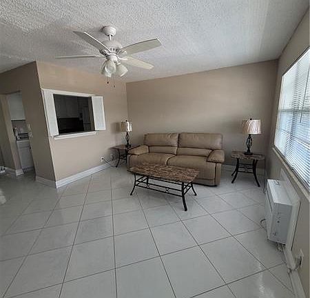 2nd image of 117 Oakridge I #117