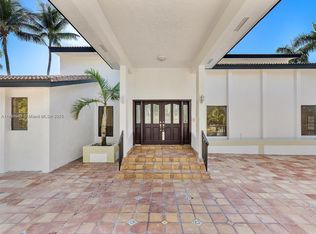 7398 SW 176th St, Palmetto Bay, FL 33157