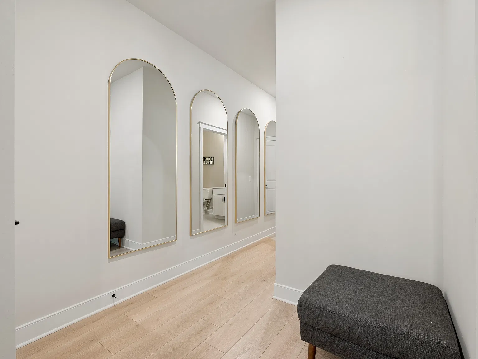 2 bed, $4,420 — Photo 4