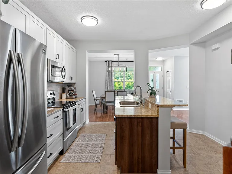 9660 Washington Blvd #3 — Photo 16