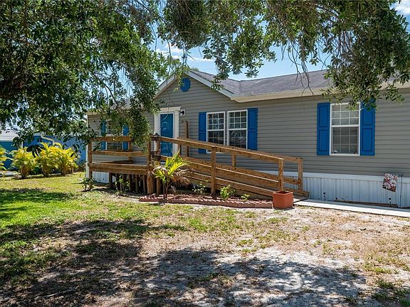 5th image of 4211 Alta Vista Dr