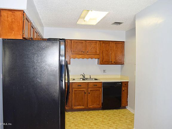 5th image of 8143 Amberwood Ct