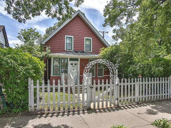 2nd image of 594 Rose Ave E