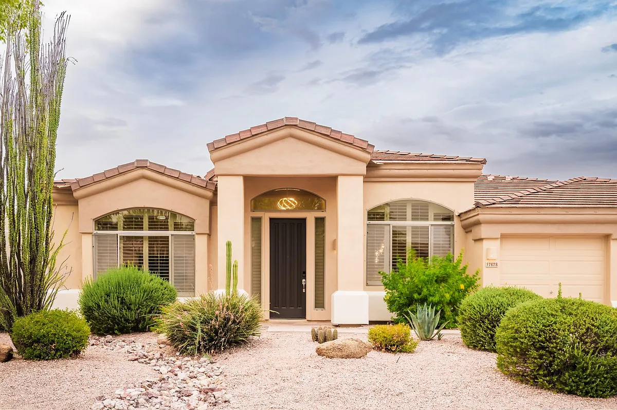 Building Photo - 7678 E Starla Dr