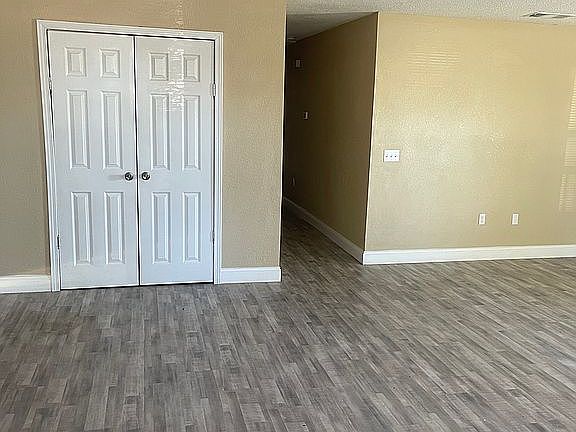 4th image of 3917 W Mallory St