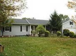 2727 Oldepointe Dr NE, Grand Rapids, MI 49525