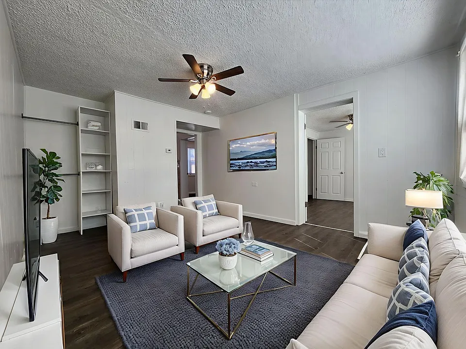 409 W Routt Ave