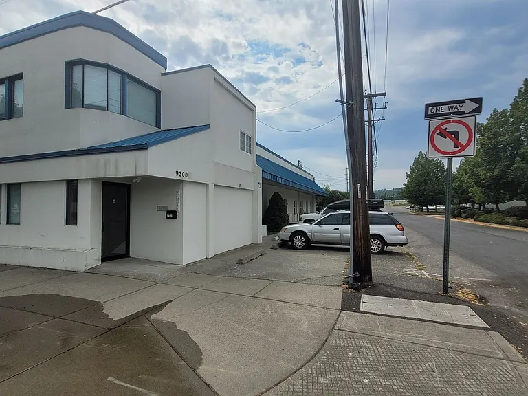 9300 E Sprague Ave — Photo 24