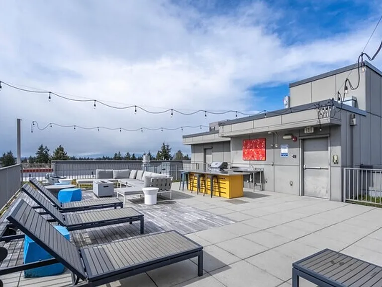 The Duo Apartments — Photo 7