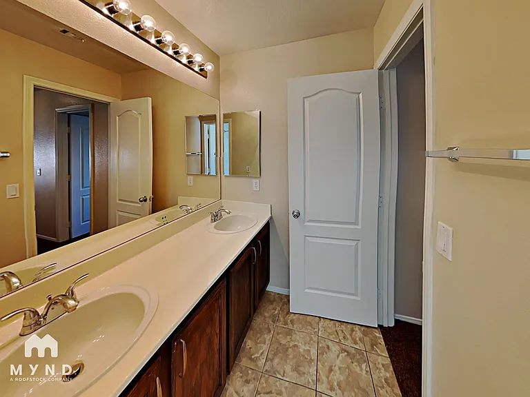 6243 Sterling Cap St — Photo 18