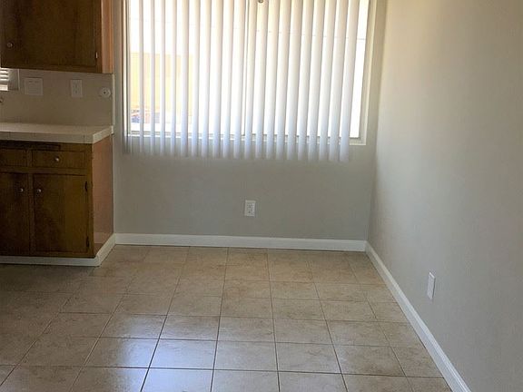 3rd image of 11617 Cedar Ave APT E