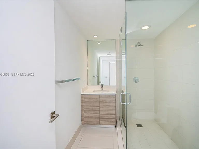 121 NE 34th St #1408 — Photo 20