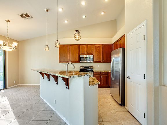 4th image of 7061 W Angela Dr