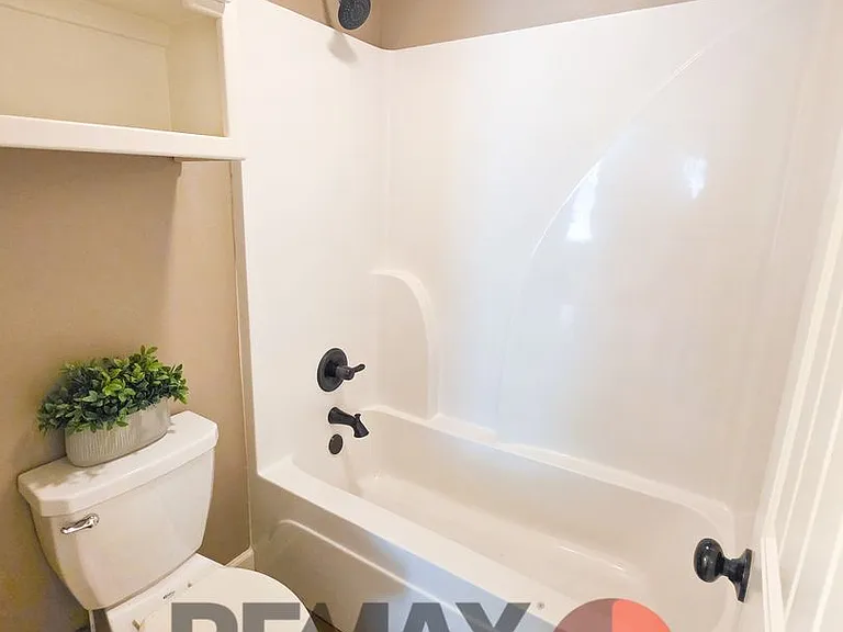 21 Kasidyann Ct — Photo 11