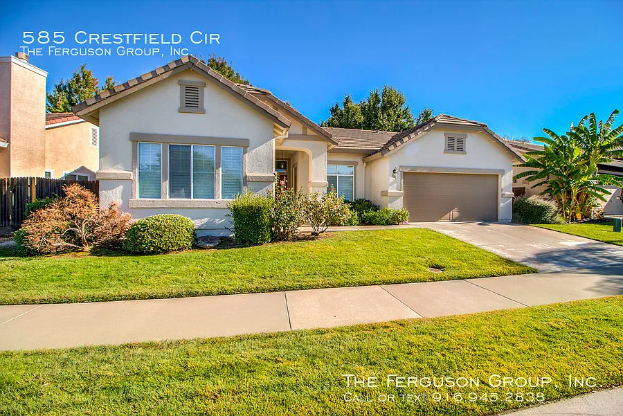 585 Crestfield Cir photo 1