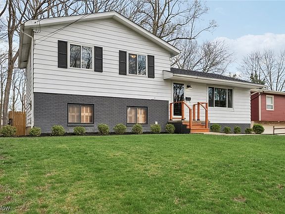 2nd image of 1725 Karg Dr