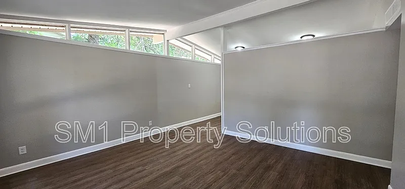 Building Photo - 4214 Kildare Dr