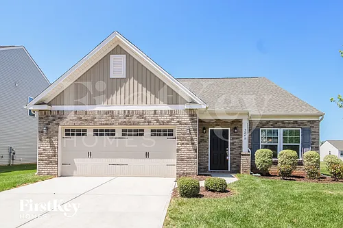 2448 Moss Grove Xing Photo 1