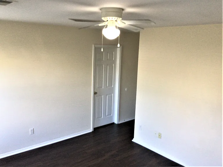 3906 Jack Pine Ct — Photo 8