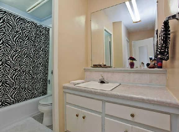5th image of 3415 W End Ave #604