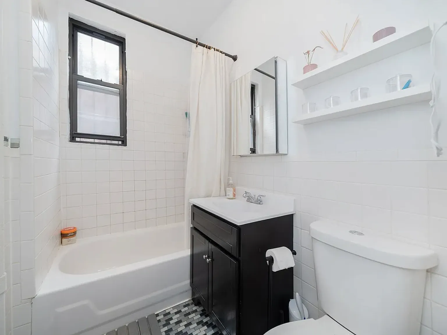 131 East 27th Street — Photo 4