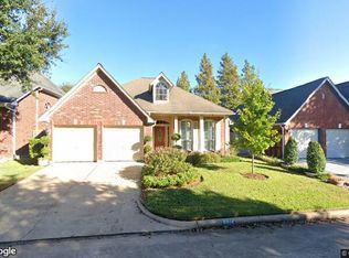 8814 Fairbloom Ln, Houston, TX 77040