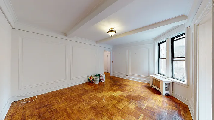 Rented by Bond New York | media 28