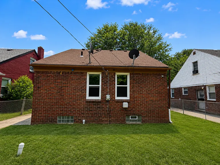 11491 Balfour Rd — Photo 16